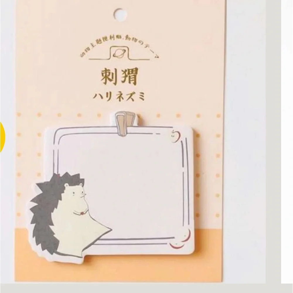 $1 HEDGEHOG NOTE PAD. NEW. $1 With Any $10 ORDER OR MORE
